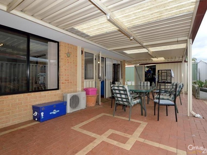 27 Silkhurst Crescent, Warnbro WA 6169