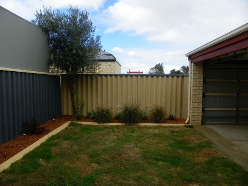 15 Belgravia Terrace, Rockingham WA 6168
