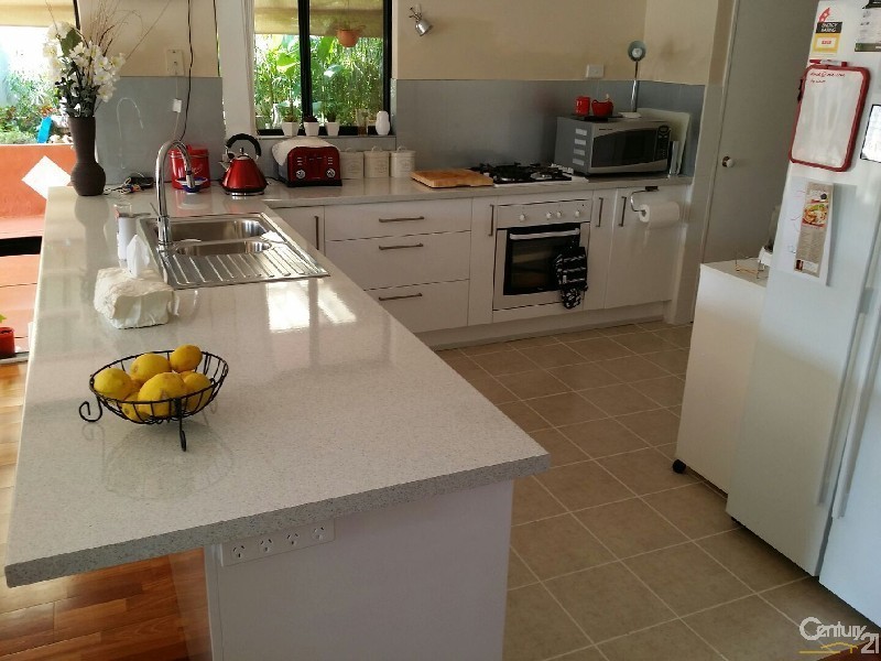 13 Mary Blair Way, Warnbro WA 6169