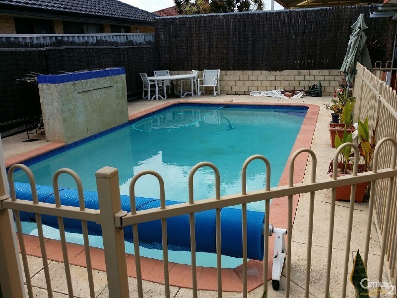 13 Mary Blair Way, Warnbro WA 6169