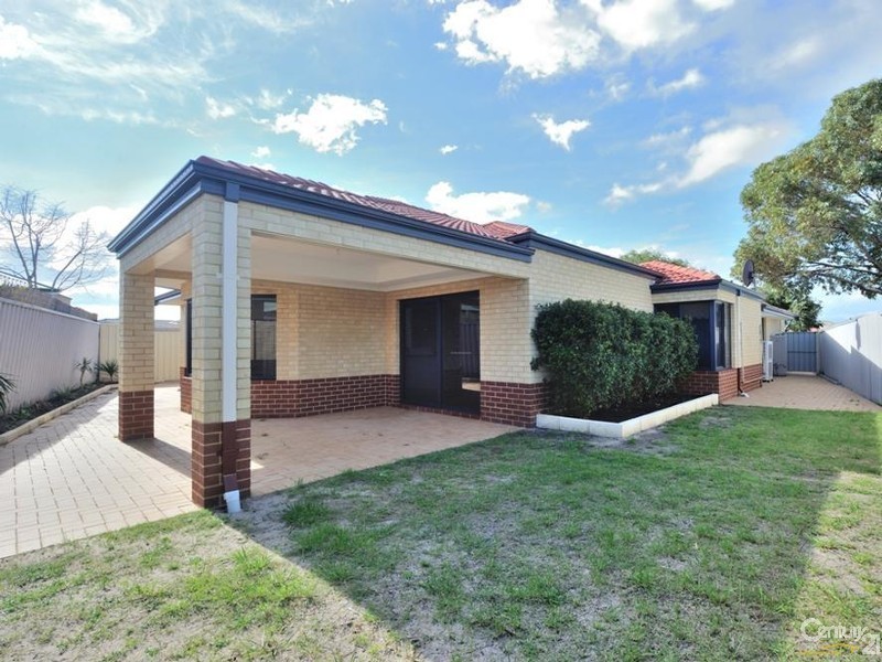 3 Piombino View, Secret Harbour WA 6173