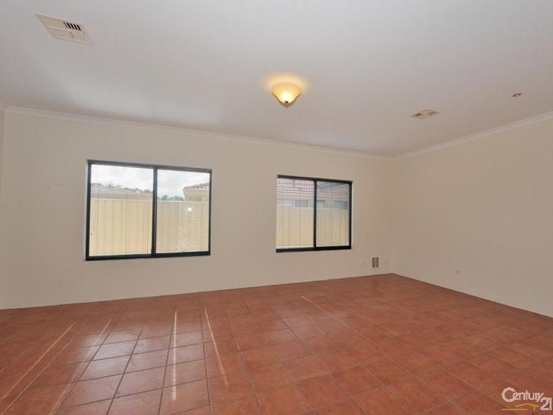 3 Piombino View, Secret Harbour WA 6173