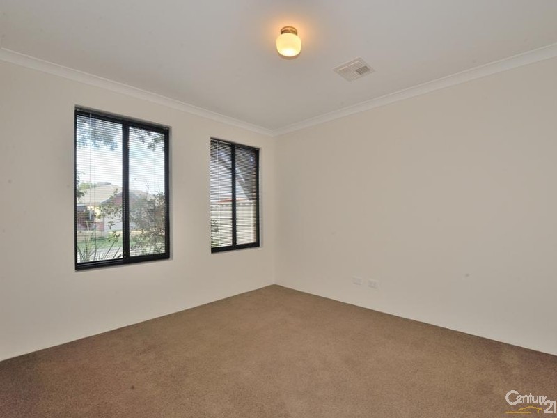 3 Piombino View, Secret Harbour WA 6173