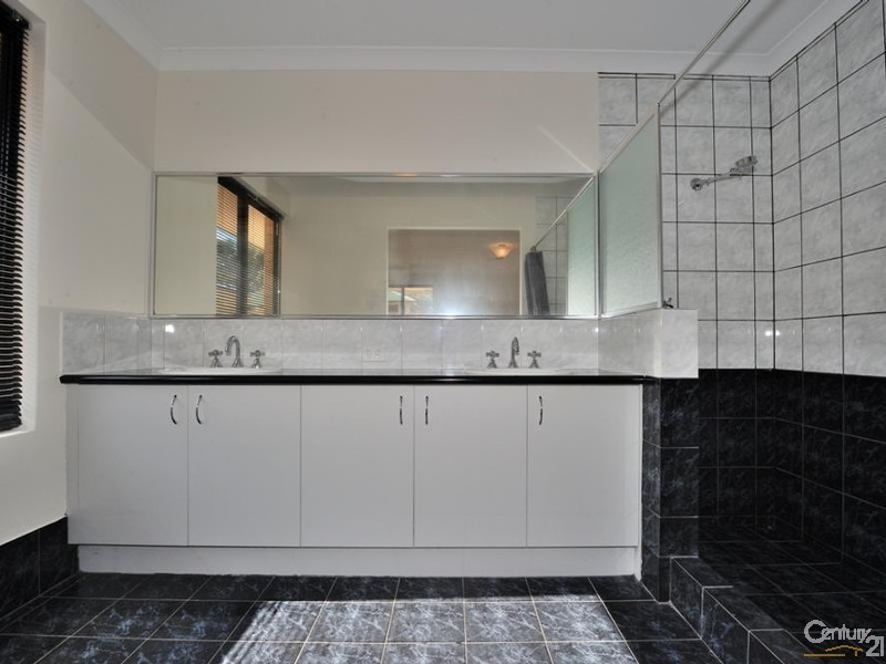 3 Piombino View, Secret Harbour WA 6173