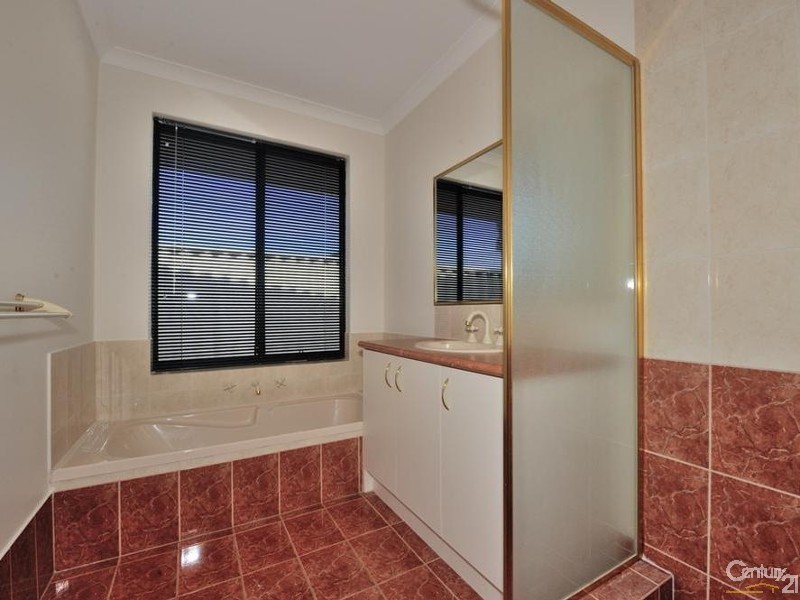 3 Piombino View, Secret Harbour WA 6173