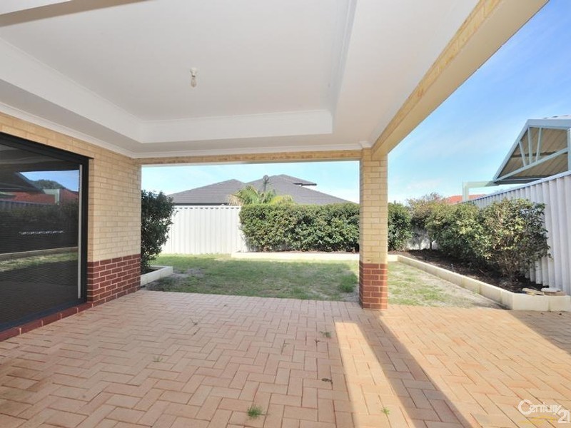 3 Piombino View, Secret Harbour WA 6173