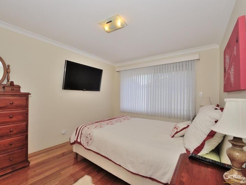 134 Harrington Waters Drive, Waikiki WA 6169