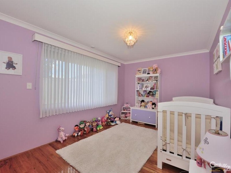 134 Harrington Waters Drive, Waikiki WA 6169