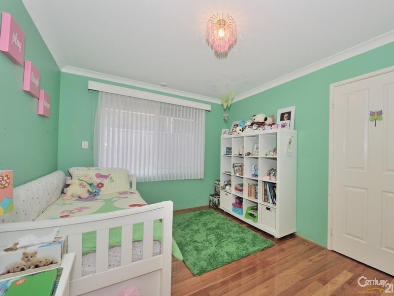 134 Harrington Waters Drive, Waikiki WA 6169