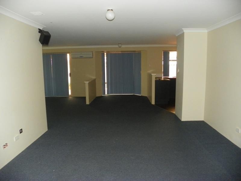 2 Burgos Lane, Port Kennedy WA 6172