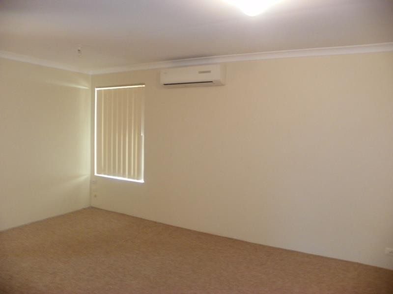 28 Minigwal Loop, Waikiki WA 6169