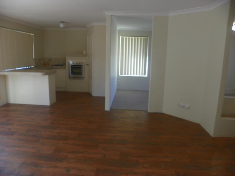 28 Minigwal Loop, Waikiki WA 6169