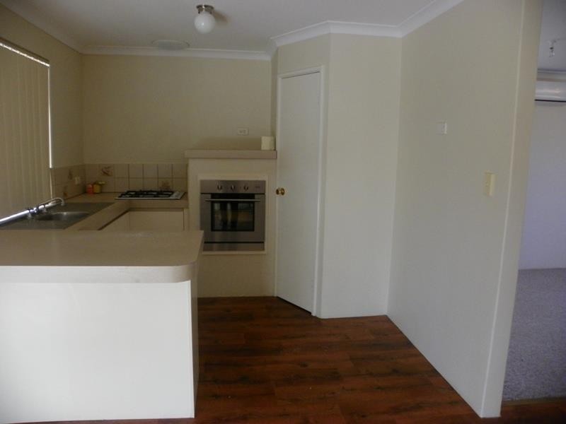 28 Minigwal Loop, Waikiki WA 6169