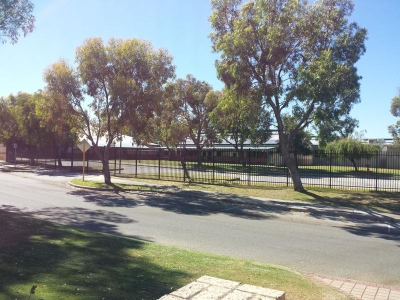 29 Maratea Parade, Secret Harbour WA 6173