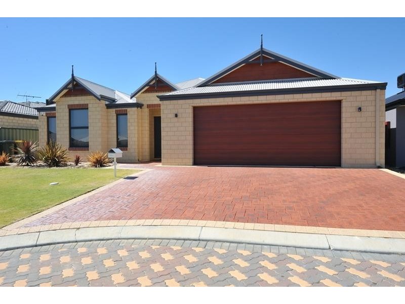 3 Kinsale Bend, Port Kennedy WA 6172