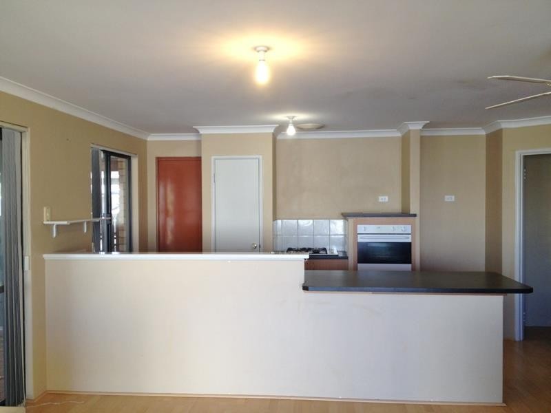 64 San Sebastian Boulevard, Port Kennedy WA 6172