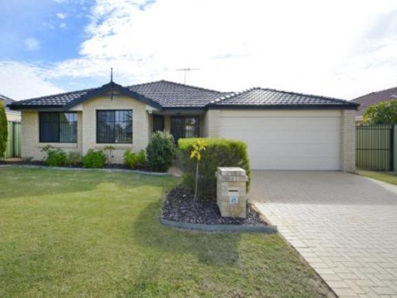 45 Salamanca Parkway, Port Kennedy WA 6172