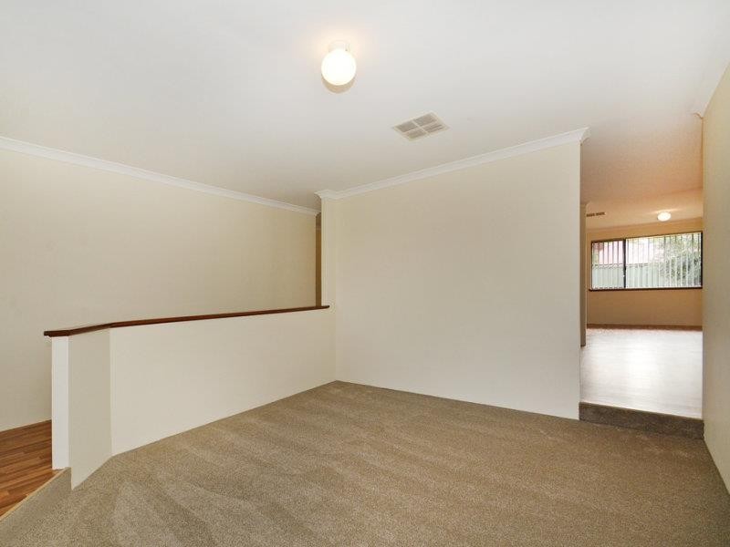 45 Salamanca Parkway, Port Kennedy WA 6172