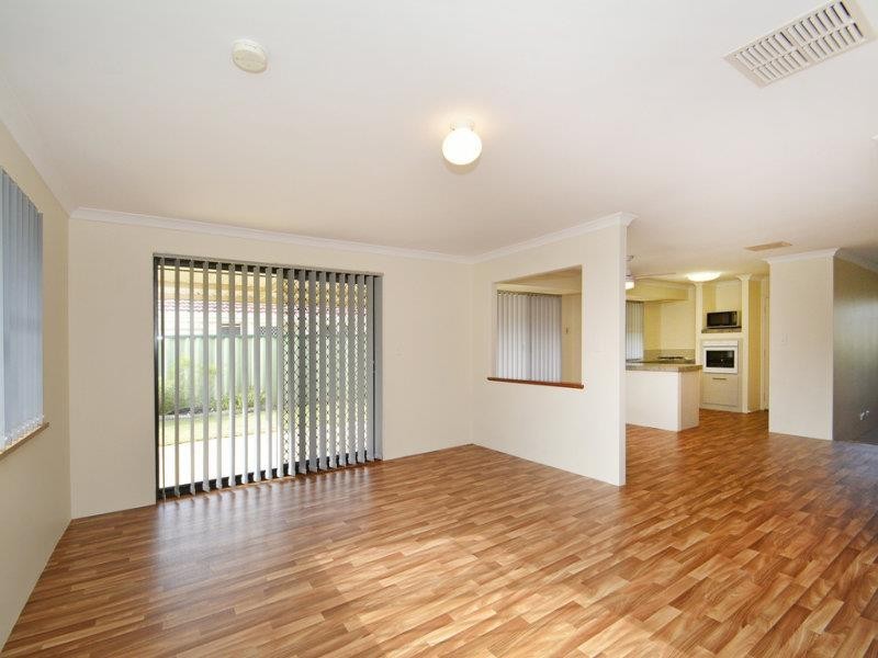 45 Salamanca Parkway, Port Kennedy WA 6172