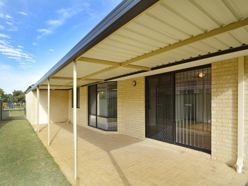 45 Salamanca Parkway, Port Kennedy WA 6172