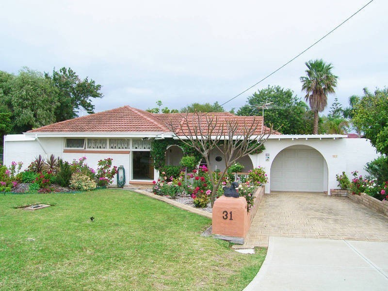 31 Ray Street, Rockingham WA 6168