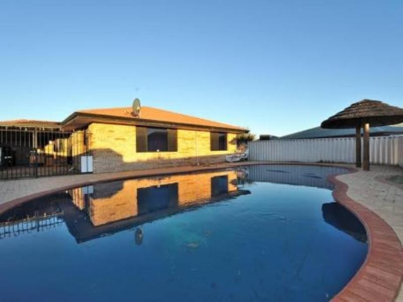5 Wirrah Way, Warnbro WA 6169