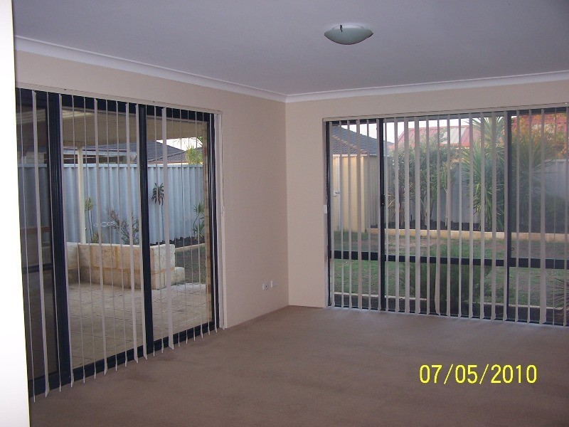 6 La Guardia Loop, Port Kennedy WA 6172