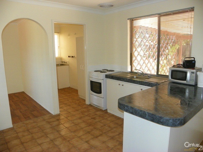 4 Burnside Way, Waikiki WA 6169