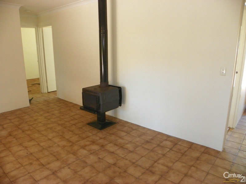 4 Burnside Way, Waikiki WA 6169