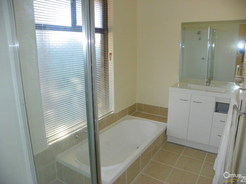 4 Burnside Way, Waikiki WA 6169