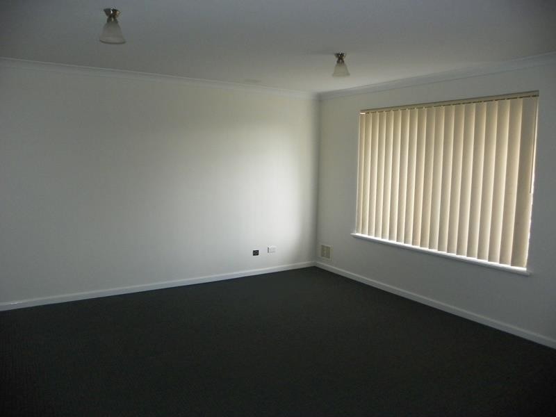 4 Corfu Pass, Port Kennedy WA 6172