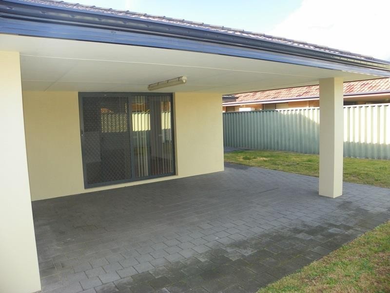 4 Corfu Pass, Port Kennedy WA 6172