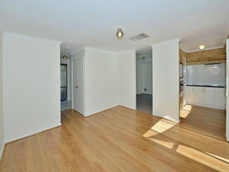 11 Manila Place, Warnbro WA 6169