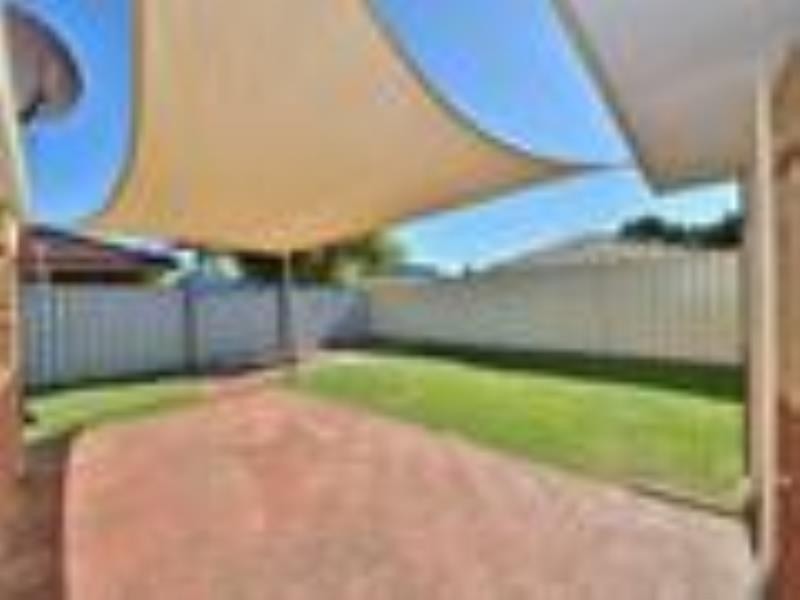 11 Manila Place, Warnbro WA 6169
