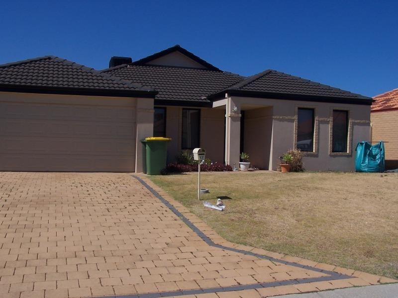 17 Knutsford Crescent, Port Kennedy WA 6172