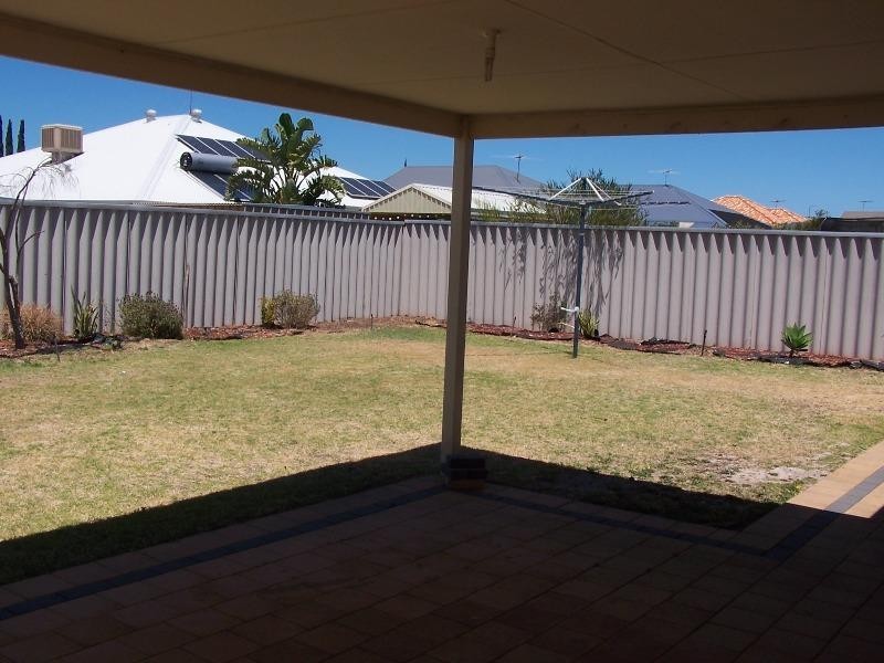 17 Knutsford Crescent, Port Kennedy WA 6172