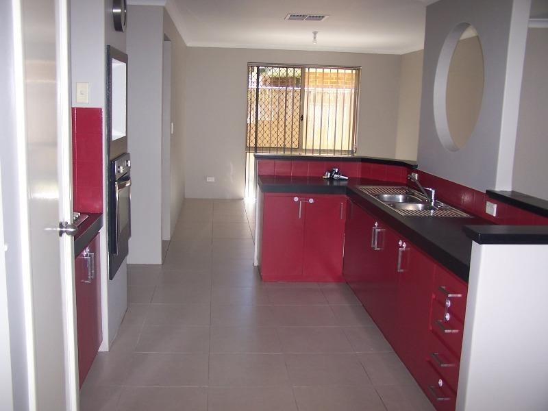 6 Cork Place, Warnbro WA 6169