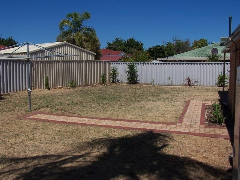 6 Cork Place, Warnbro WA 6169
