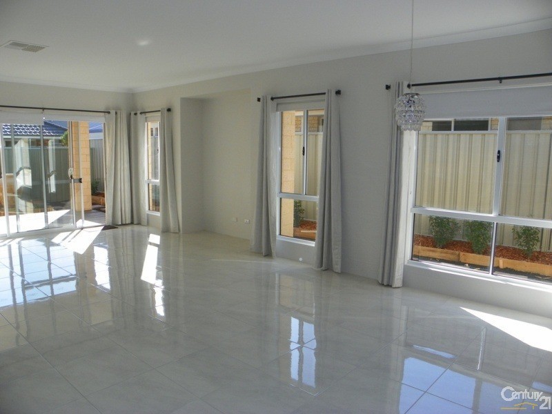 3 Cliveden Avenue, Wellard WA 6170