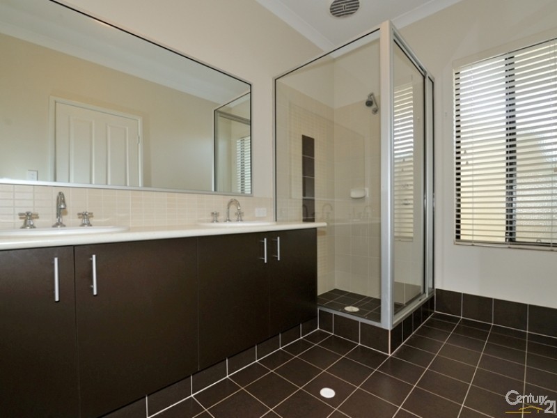 2 Mountain Cove, Baldivis WA 6171