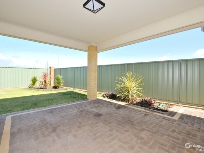 2 Mountain Cove, Baldivis WA 6171