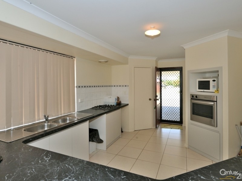 34 Moorburg Loop, Port Kennedy WA 6172