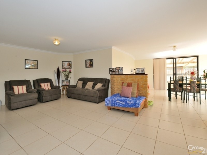 34 Moorburg Loop, Port Kennedy WA 6172