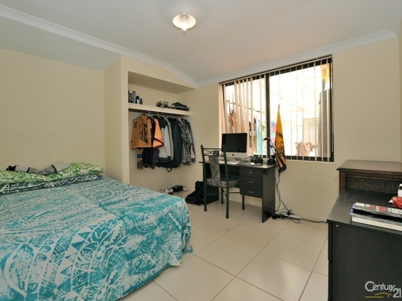 34 Moorburg Loop, Port Kennedy WA 6172