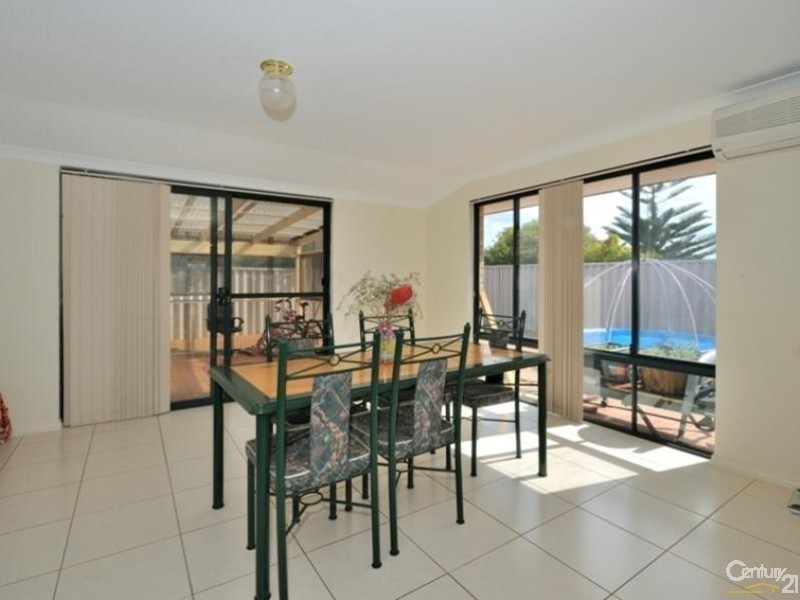 34 Moorburg Loop, Port Kennedy WA 6172