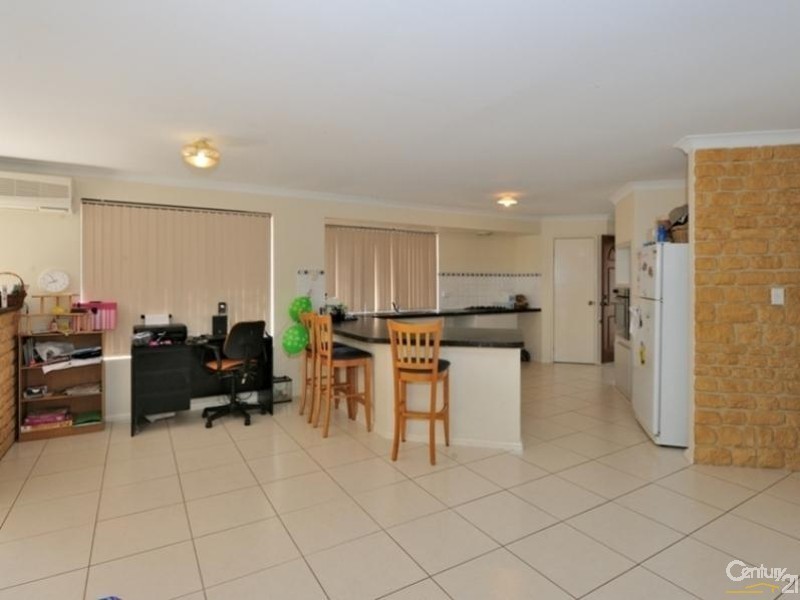 34 Moorburg Loop, Port Kennedy WA 6172