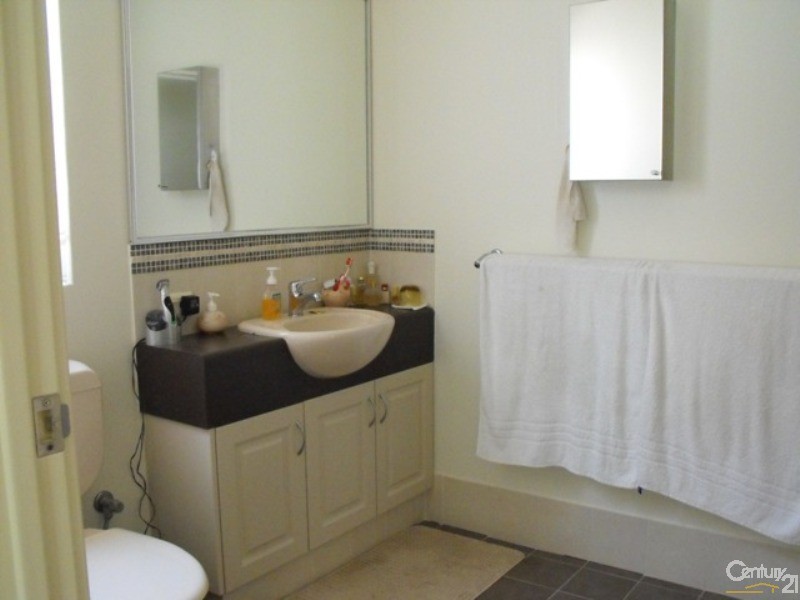 10/9 Bradbury Street, Rockingham WA 6168