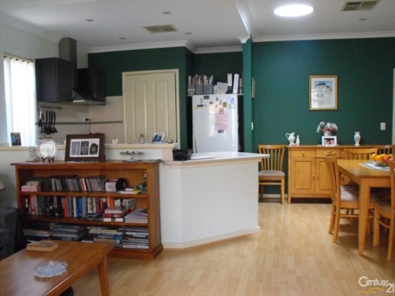 10/9 Bradbury Street, Rockingham WA 6168