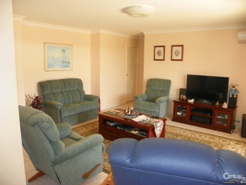 5/8  Ashford Avenue, Rockingham WA 6168