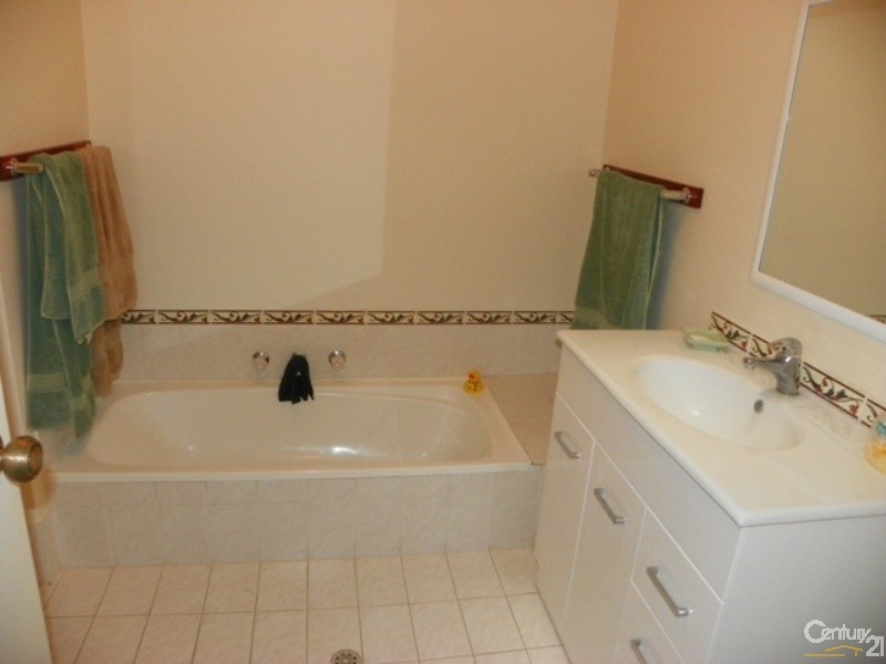 5/8  Ashford Avenue, Rockingham WA 6168